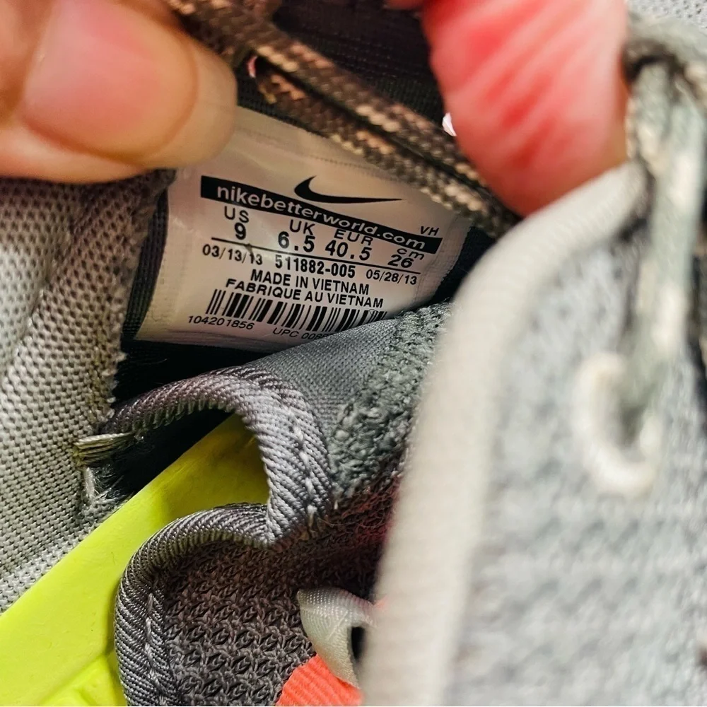 NIKE‎ WOMENS ROSHE RUN SNEAKER 511882-005 GRAY PINK SIZE 9